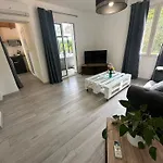 Kiko, & Sauna Privatifs -5 Min- Sarlat Apartment *