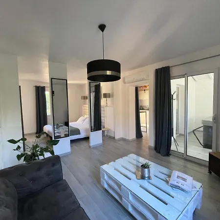 Apartment Kiko, & Sauna Privatifs -5 Min- Sarlat *